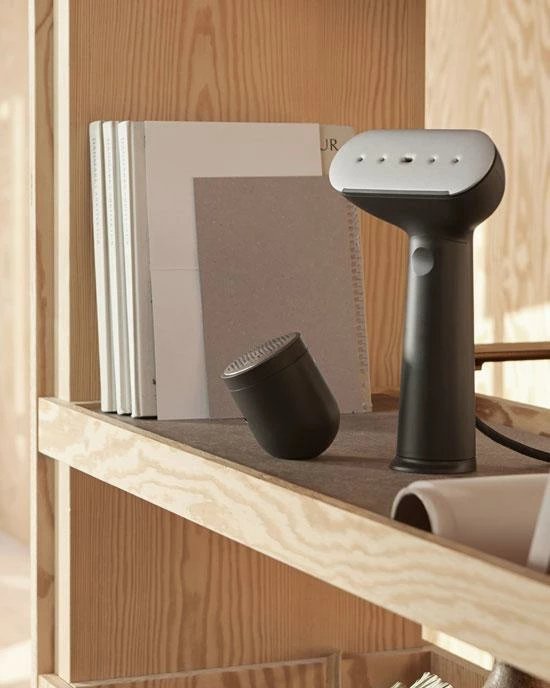 Steamery Pilo No 2 Fabric Shaver Charcoal 4 Steamery Pilo No 2 Fabric Shaver Charcoal