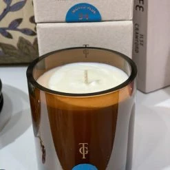 True Grace Duftkerze Smoked Plum 7 True Grace Duftkerze Smoked Plum