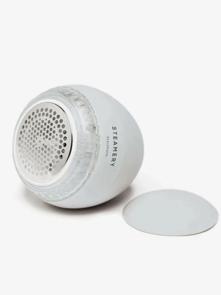 Steamery Pilo Fabric Shaver In Grey 1 Steamery Pilo Fabric Shaver In Grey