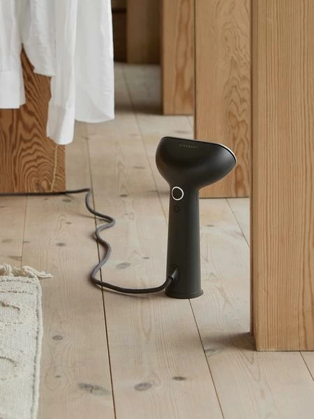 Steamery Cirrus N 3 Stiratrice A Vapore Carbone 4 Steamery Cirrus N 3 Stiratrice A Vapore Carbone