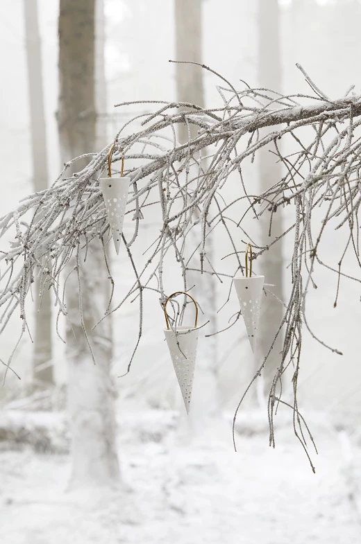 Kähler Nobili Ceramic Hanging Cone 18.5cm White 2 Kähler Nobili Ceramic Hanging Cone 18.5cm White
