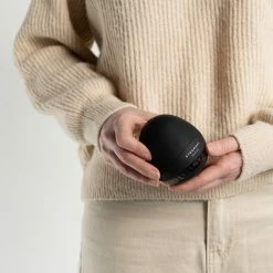 Steamery Pilo Fabric Shaver in Black